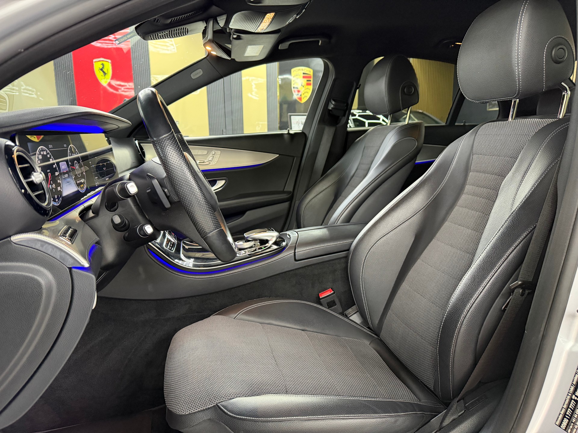 MERCEDES-BENZ E 220 d Avantgarde 9G-Tronic-image-9
