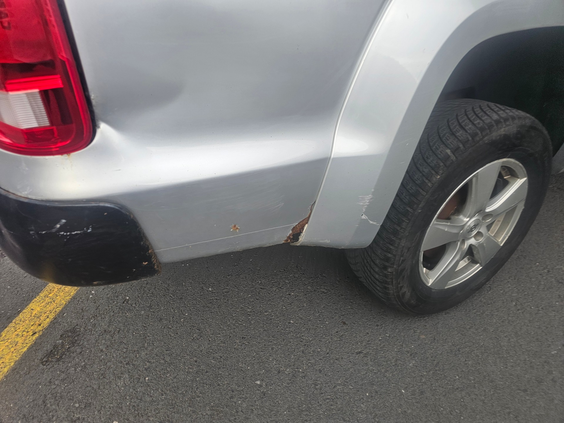 VW Amarok 2.0 BiTDI Trendline 4Motion-image-7