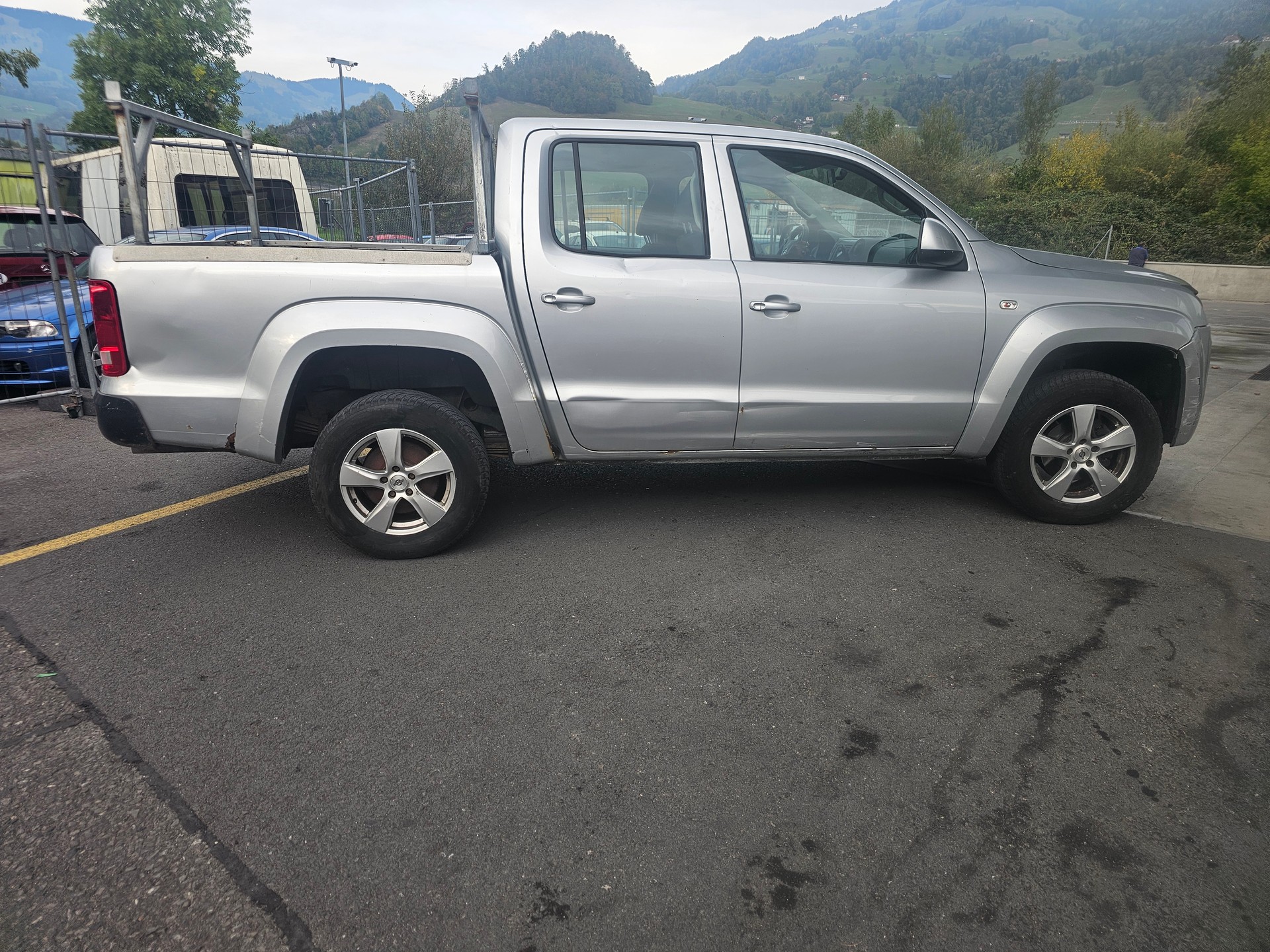 VW Amarok 2.0 BiTDI Trendline 4Motion-image-4