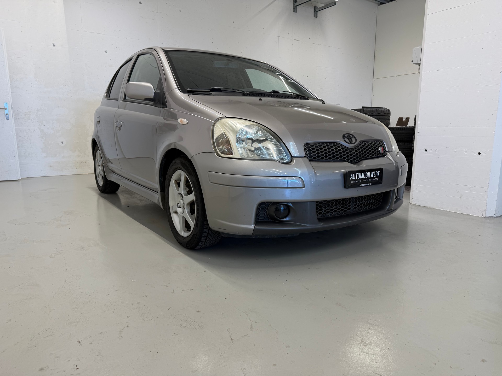 TOYOTA Yaris 1.5 TS-image-3