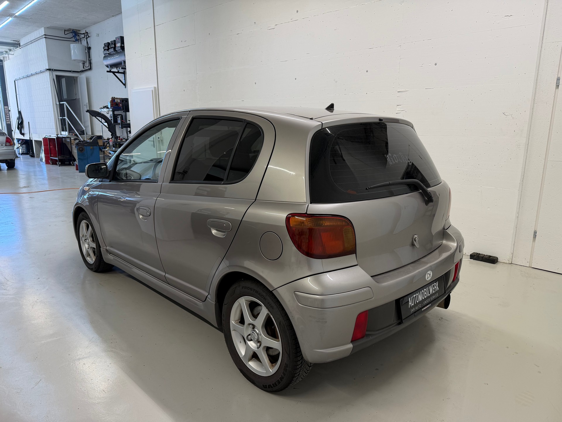 TOYOTA Yaris 1.5 TS-image-6