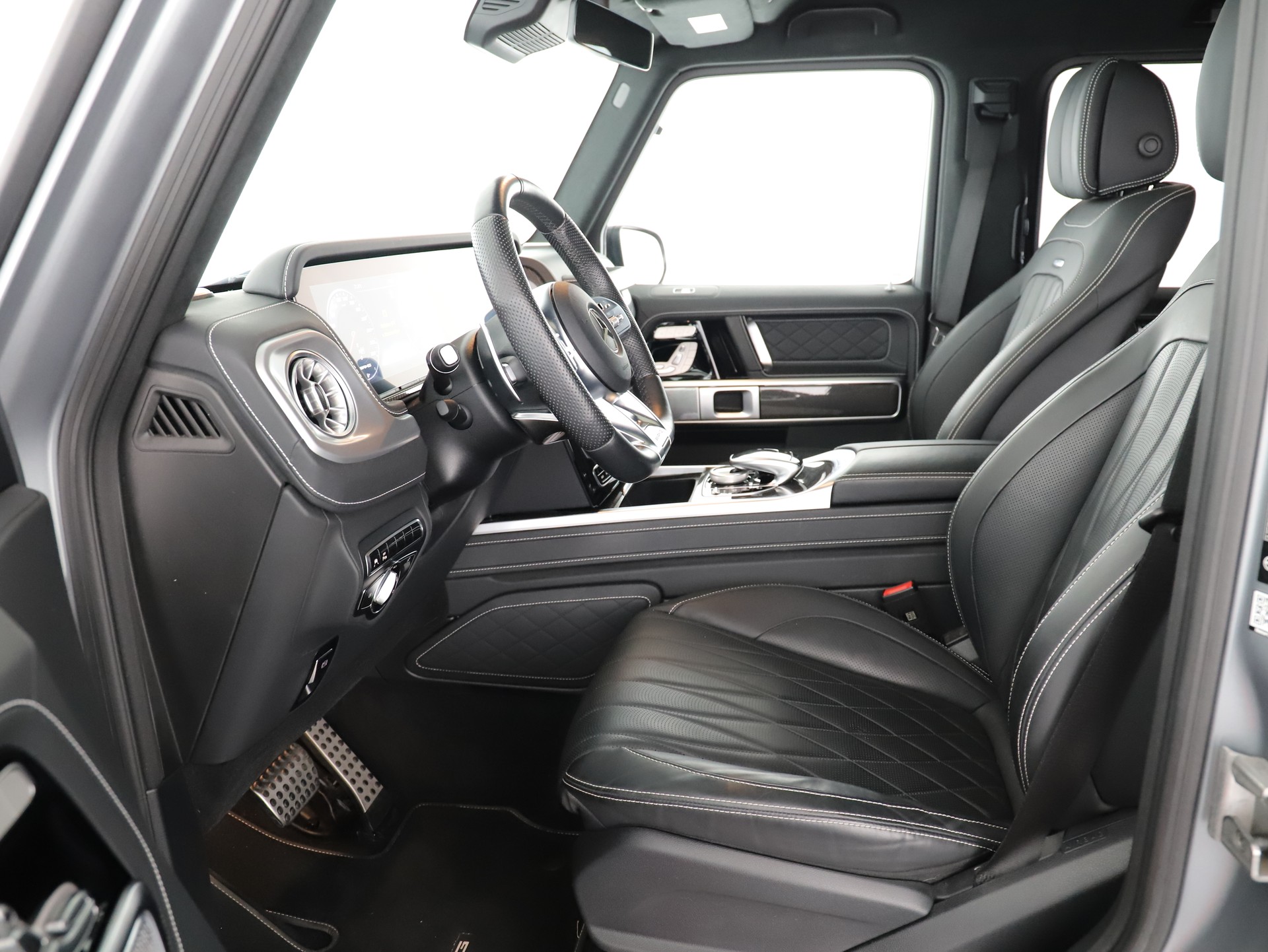 MERCEDES-BENZ G 63 AMG-image-8
