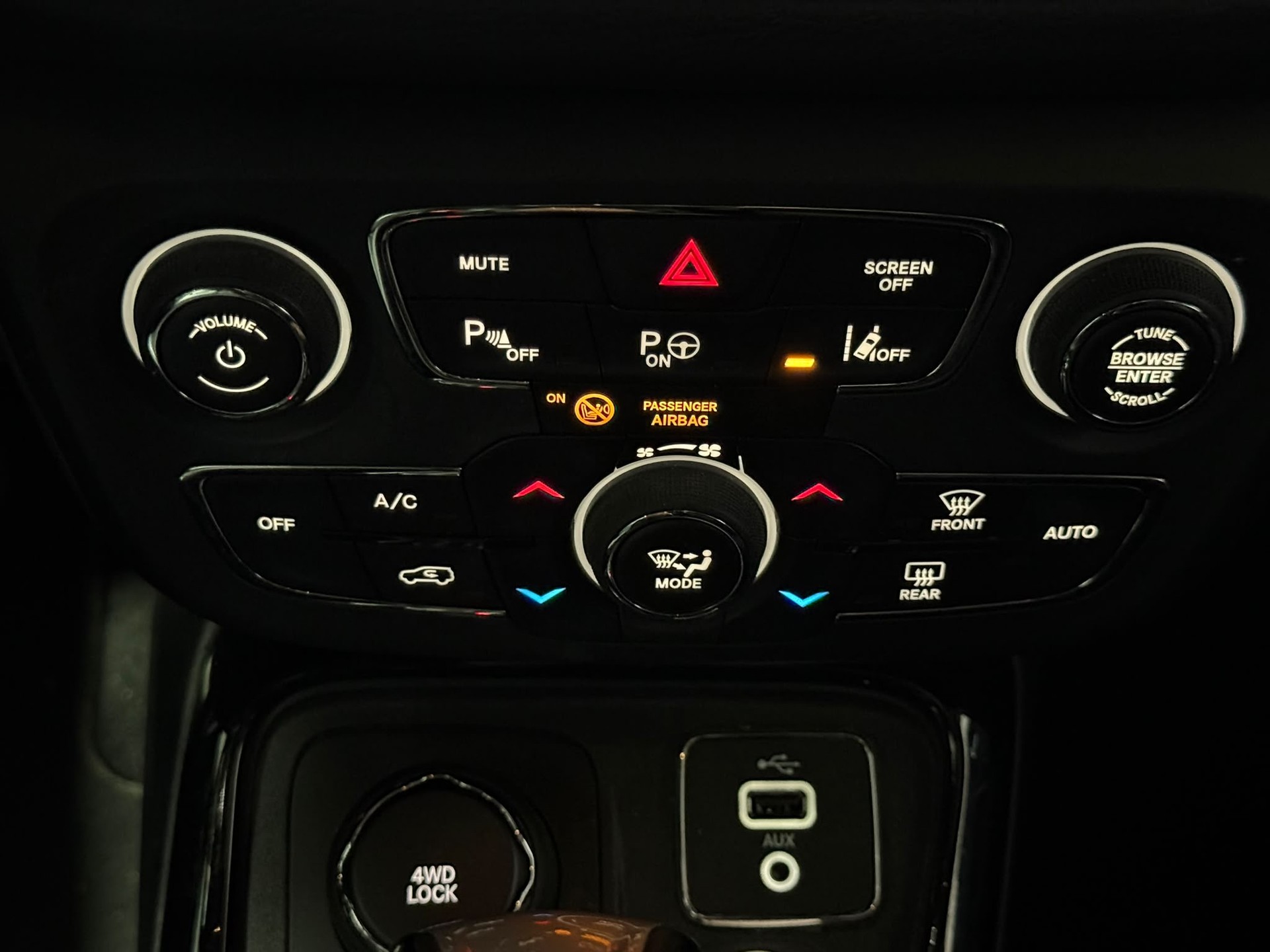 JEEP Compass 1.4 Turbo Limited AWD 9ATX-image-16