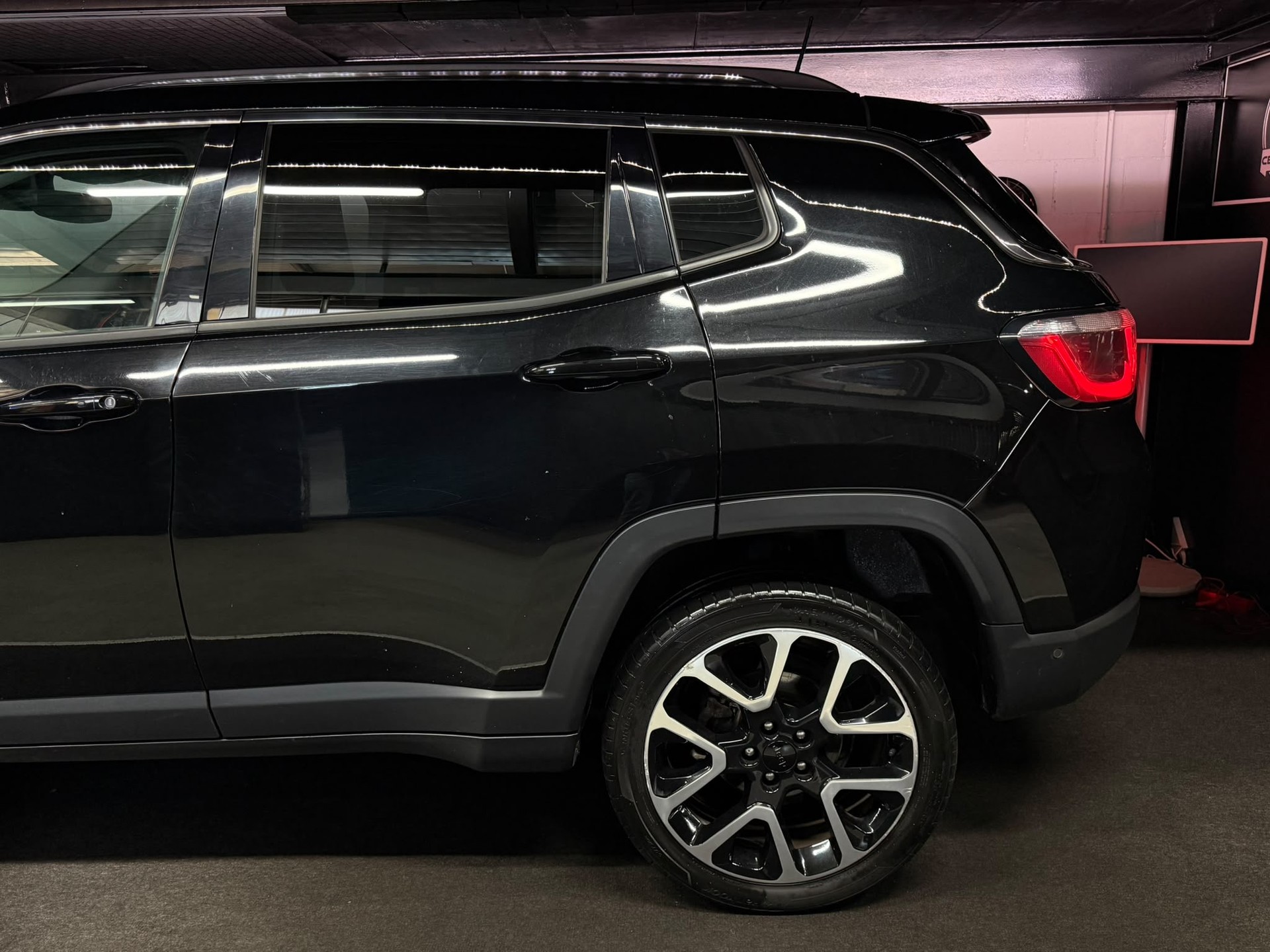 JEEP Compass 1.4 Turbo Limited AWD 9ATX-image-7