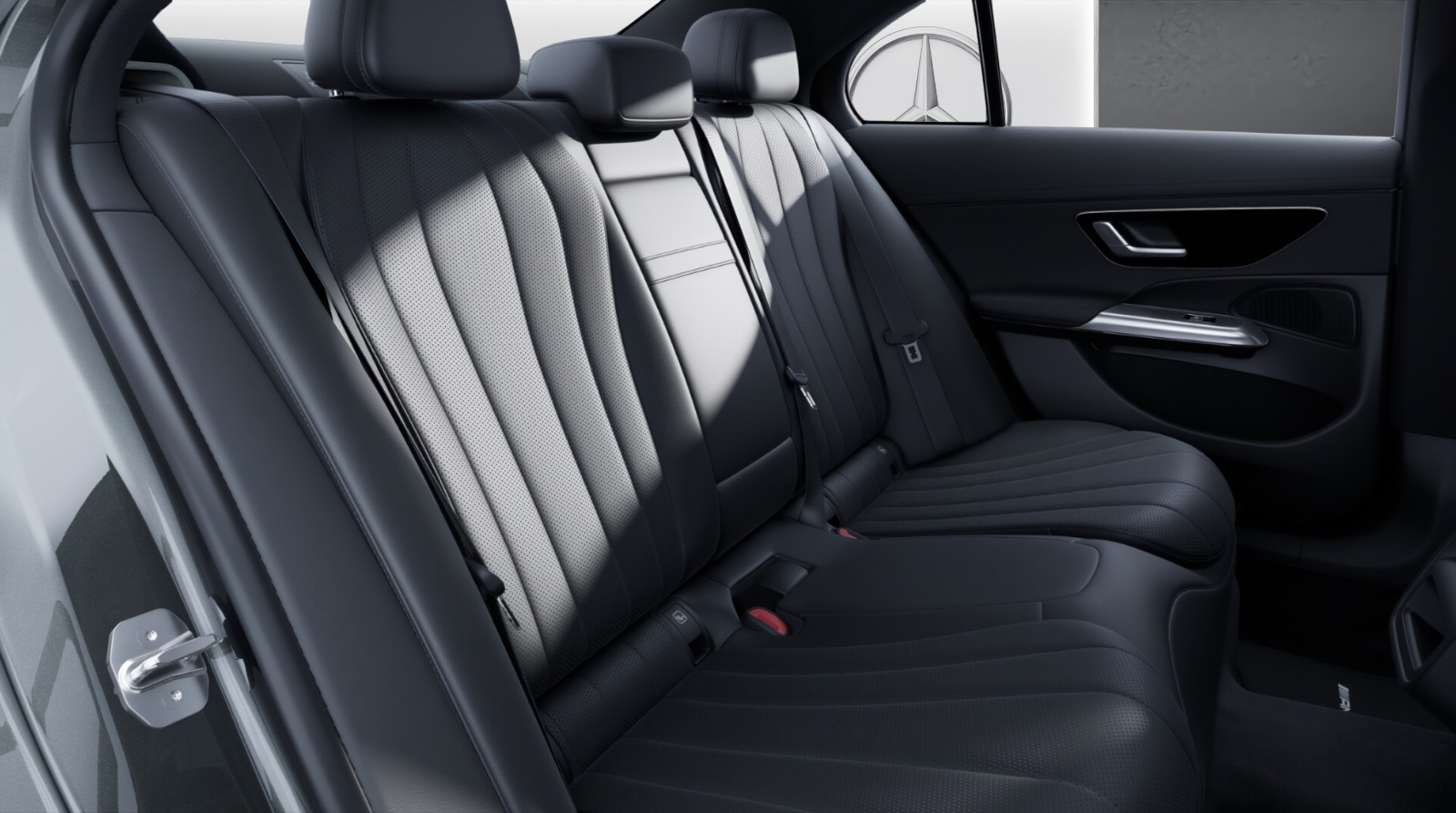 MERCEDES-BENZ E 300 e 4Matic EQ Hybrid 9G-Tronic-image-8
