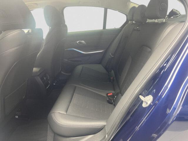 BMW 330e xDrive SAG-image-9