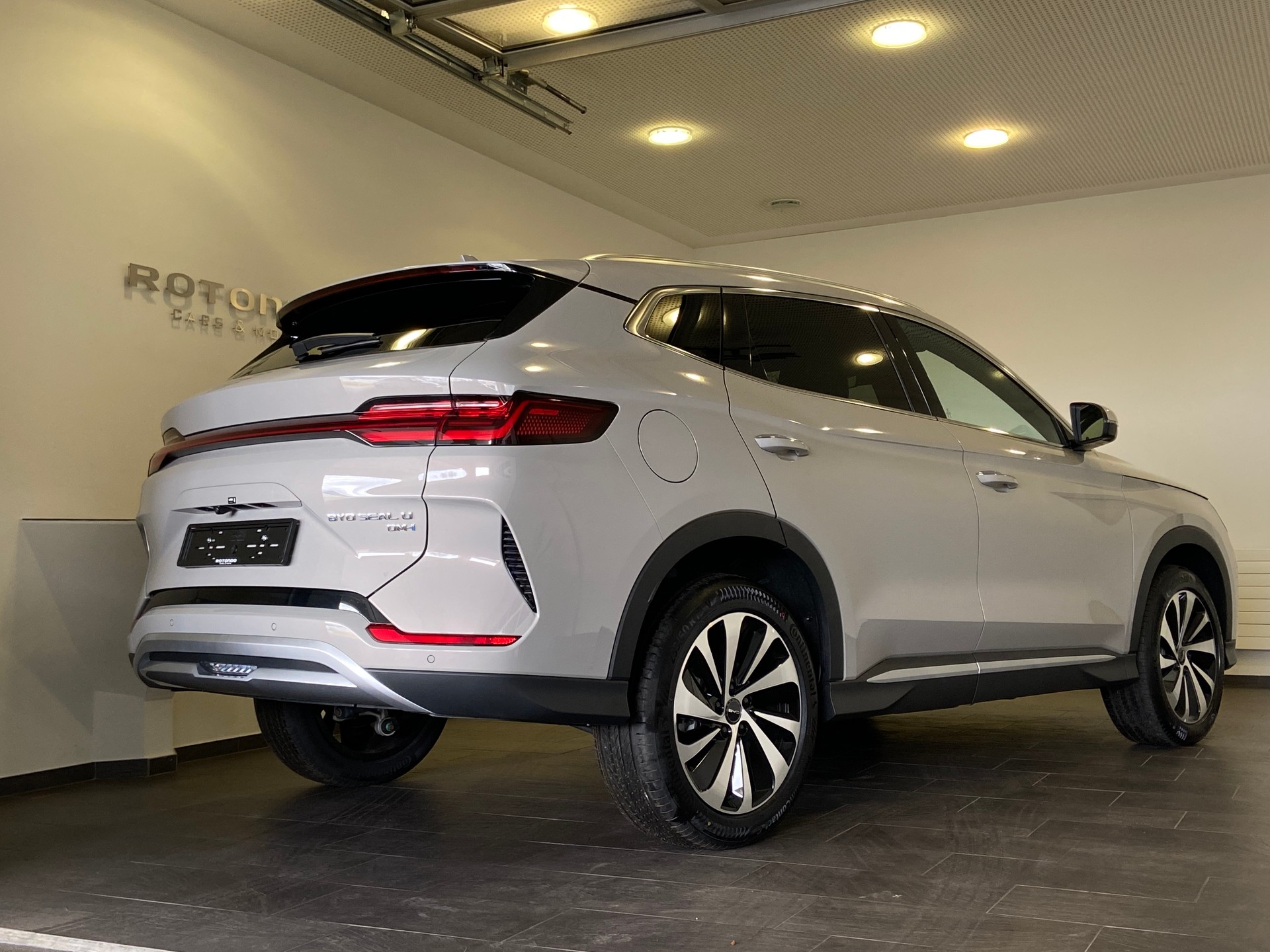 BYD Seal U DM-i Design AWD-image-1