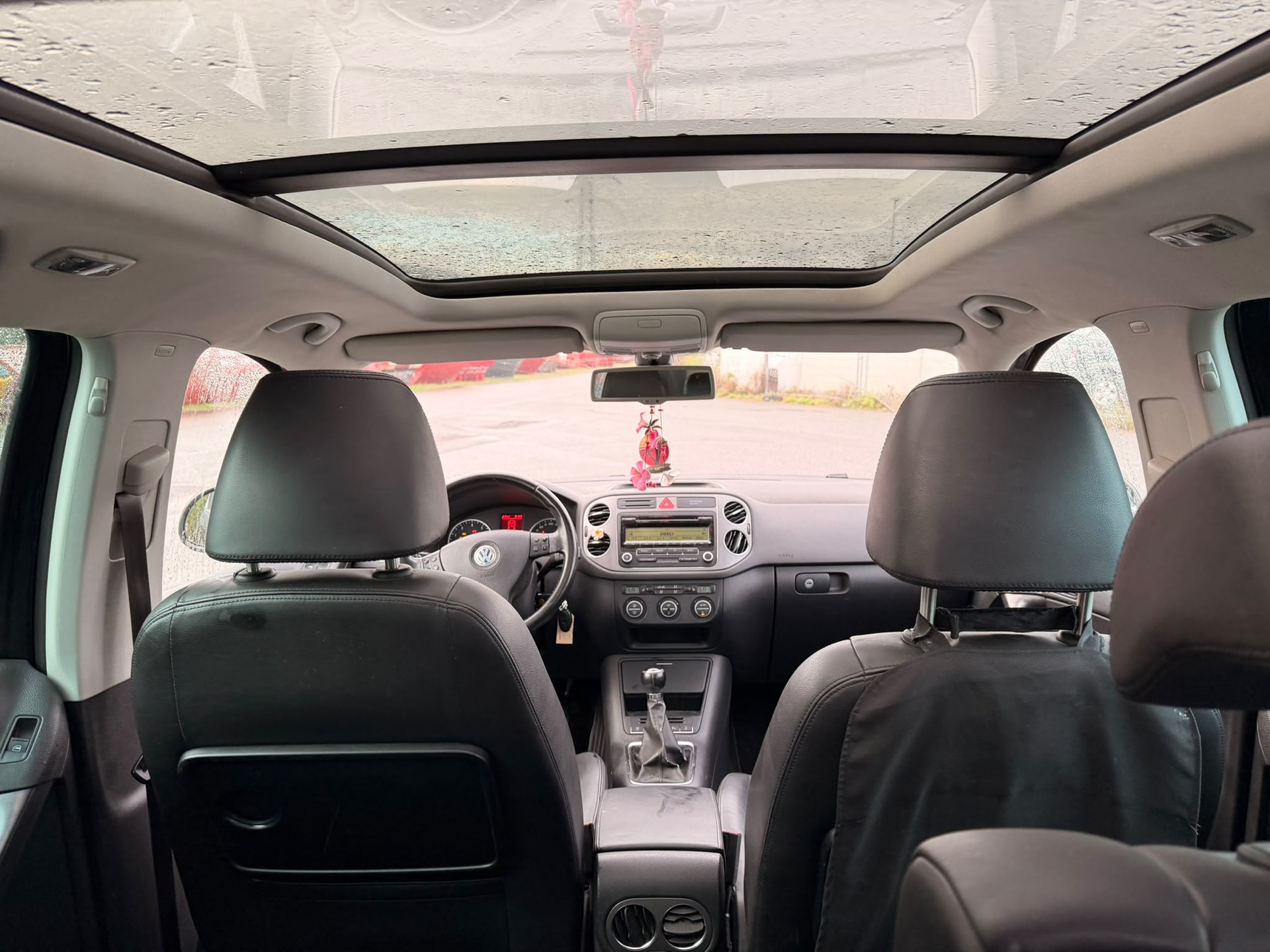 VW Tiguan 1.4 TSI Sport&Style-image-5