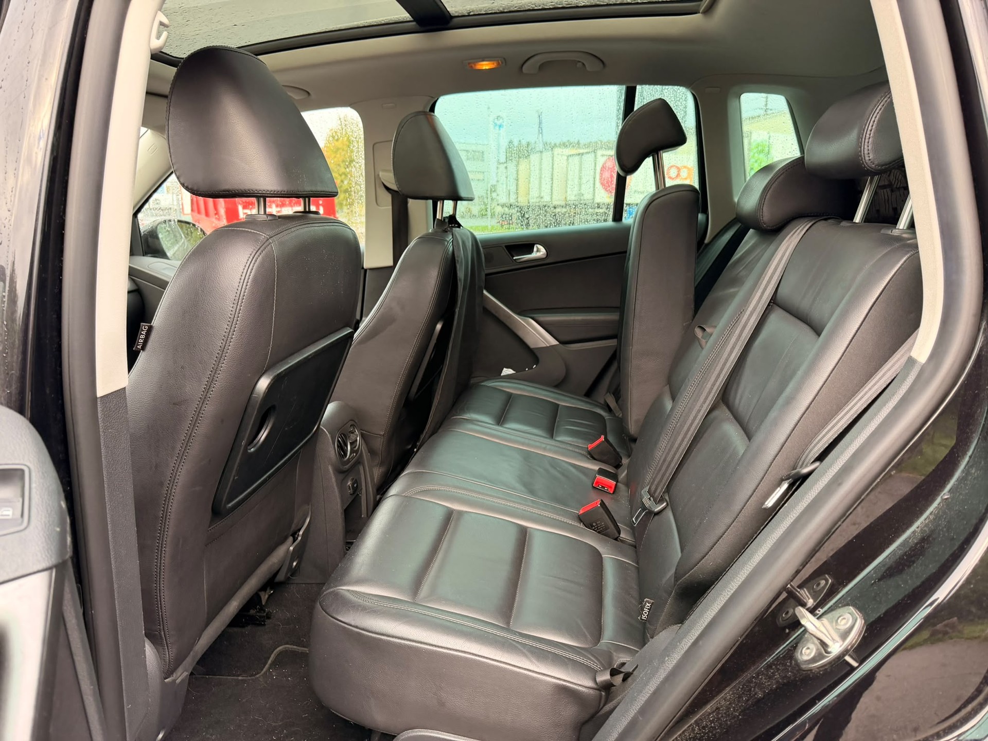 VW Tiguan 1.4 TSI Sport&Style-image-8