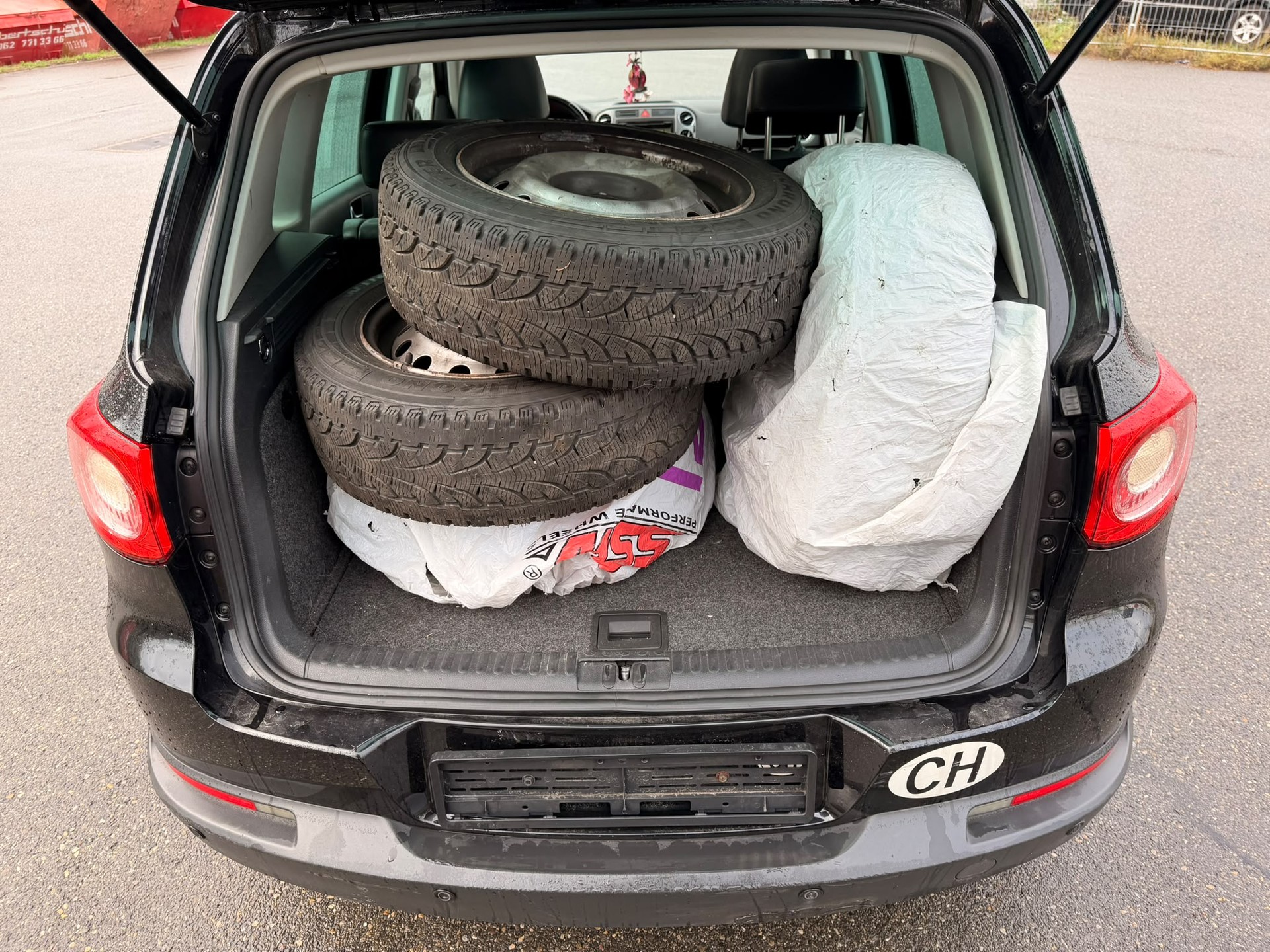 VW Tiguan 1.4 TSI Sport&Style-image-9