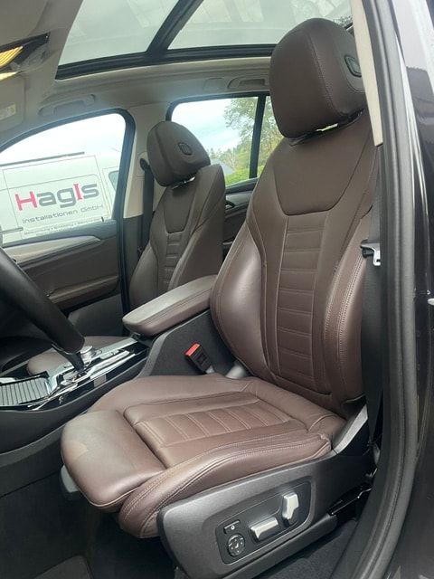BMW X3 xDrive 30e Luxury Line-image-15