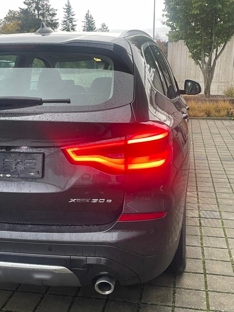 BMW X3 xDrive 30e Luxury Line-image-7