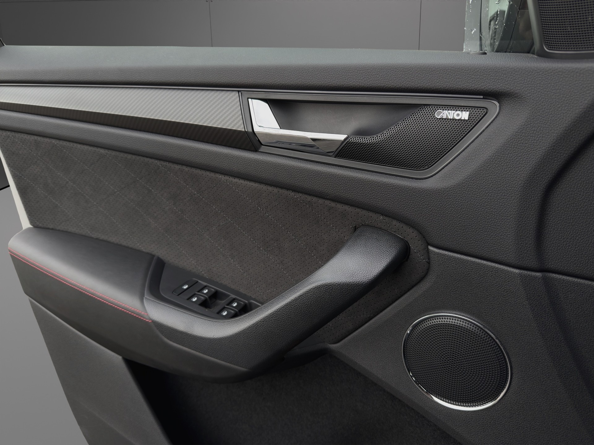 SKODA Kodiaq 2.0 TSI 4x4 RS-image-17