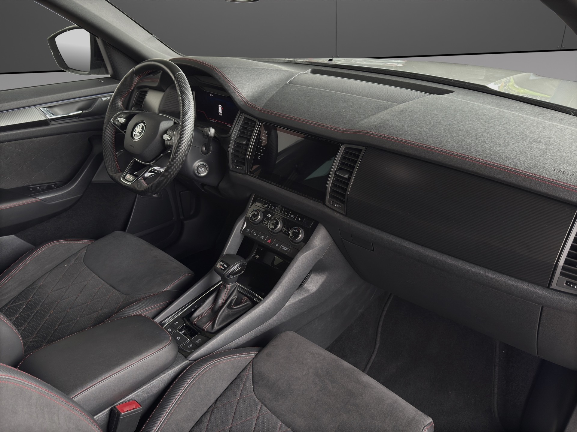 SKODA Kodiaq 2.0 TSI 4x4 RS-image-13