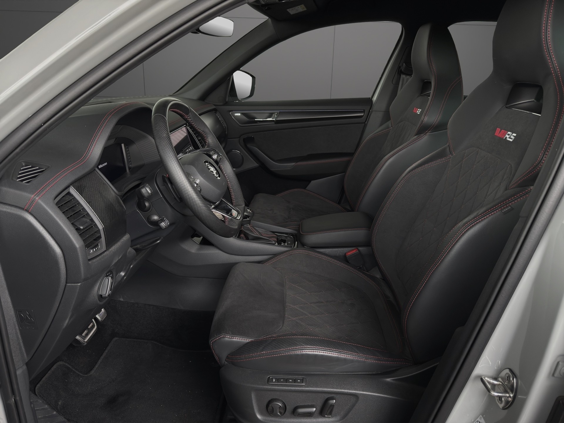 SKODA Kodiaq 2.0 TSI 4x4 RS-image-6