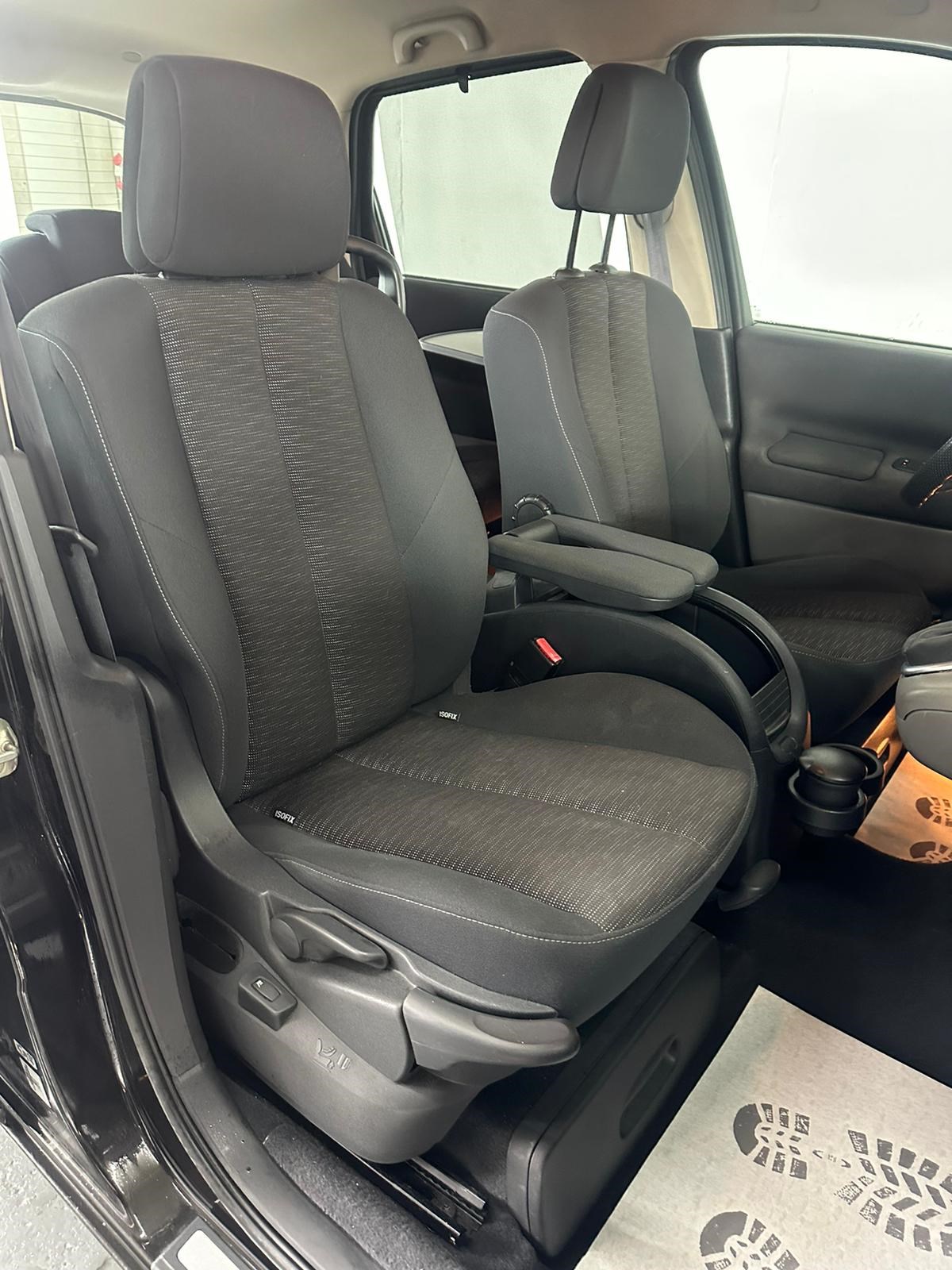 RENAULT Scénic 1.9 dCi Dynamique-image-16