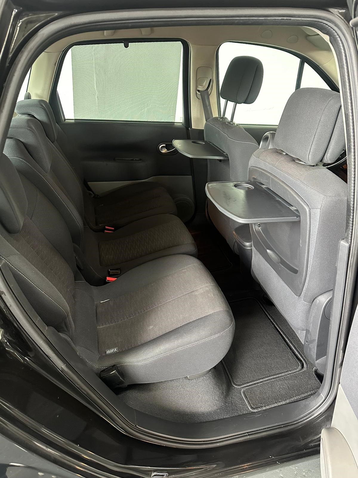RENAULT Scénic 1.9 dCi Dynamique-image-17
