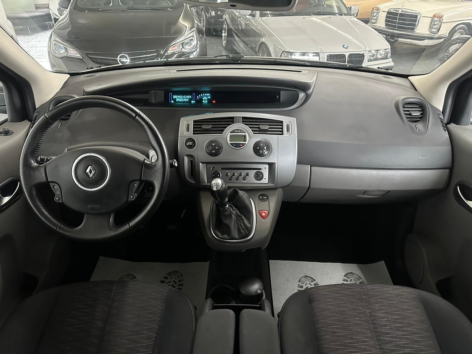 RENAULT Scénic 1.9 dCi Dynamique-image-12