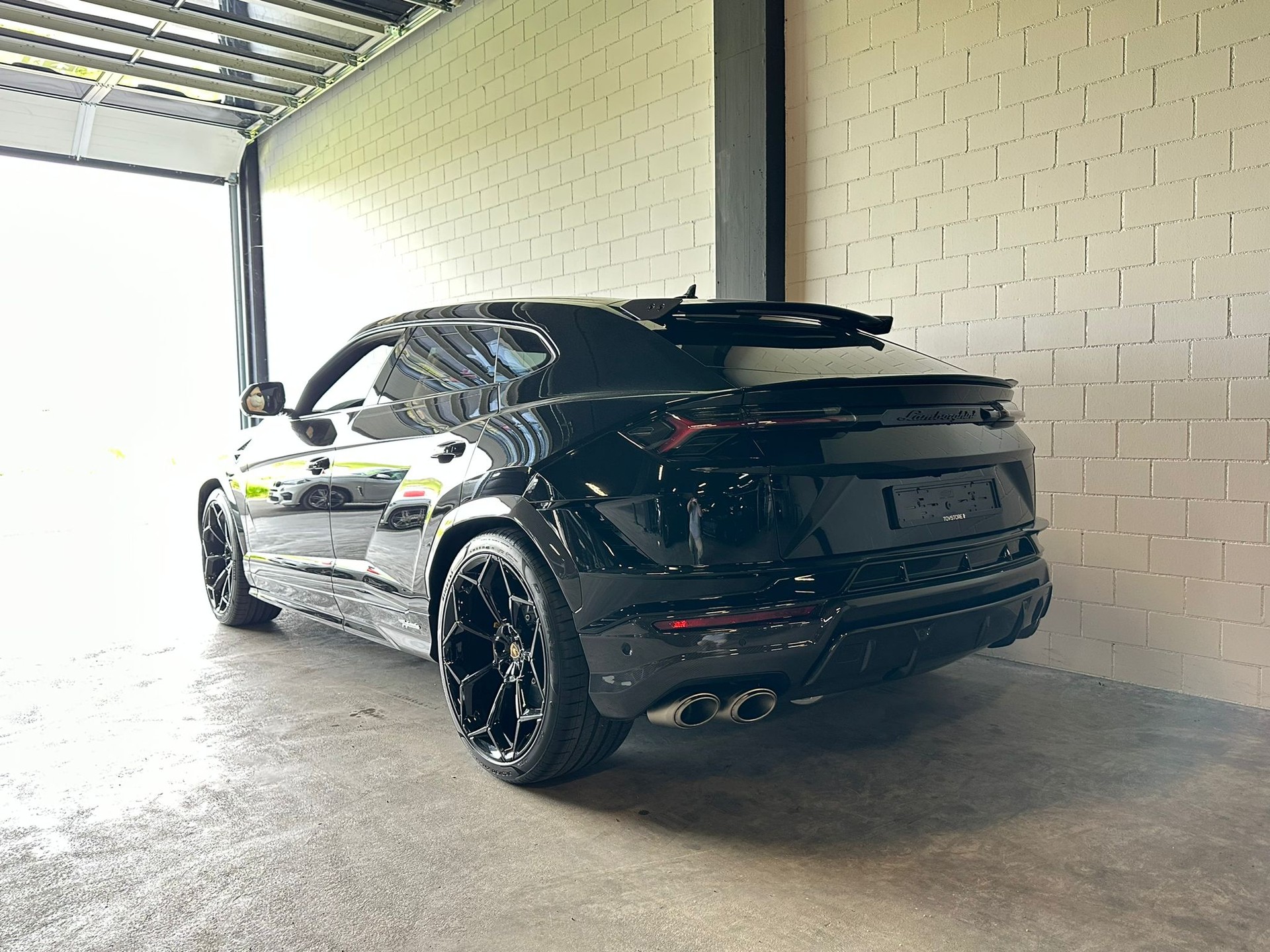 LAMBORGHINI Urus Performante E-Gear Vollausstattung-image-3