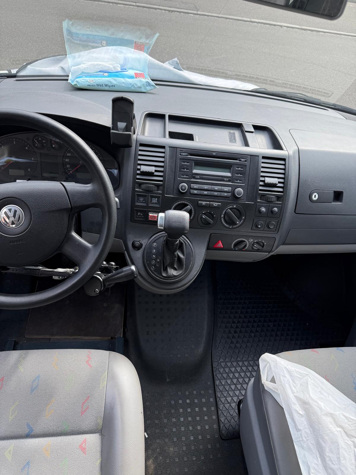 VW T5 Multivan Startline 2.5 TDI Tiptronic-image-7