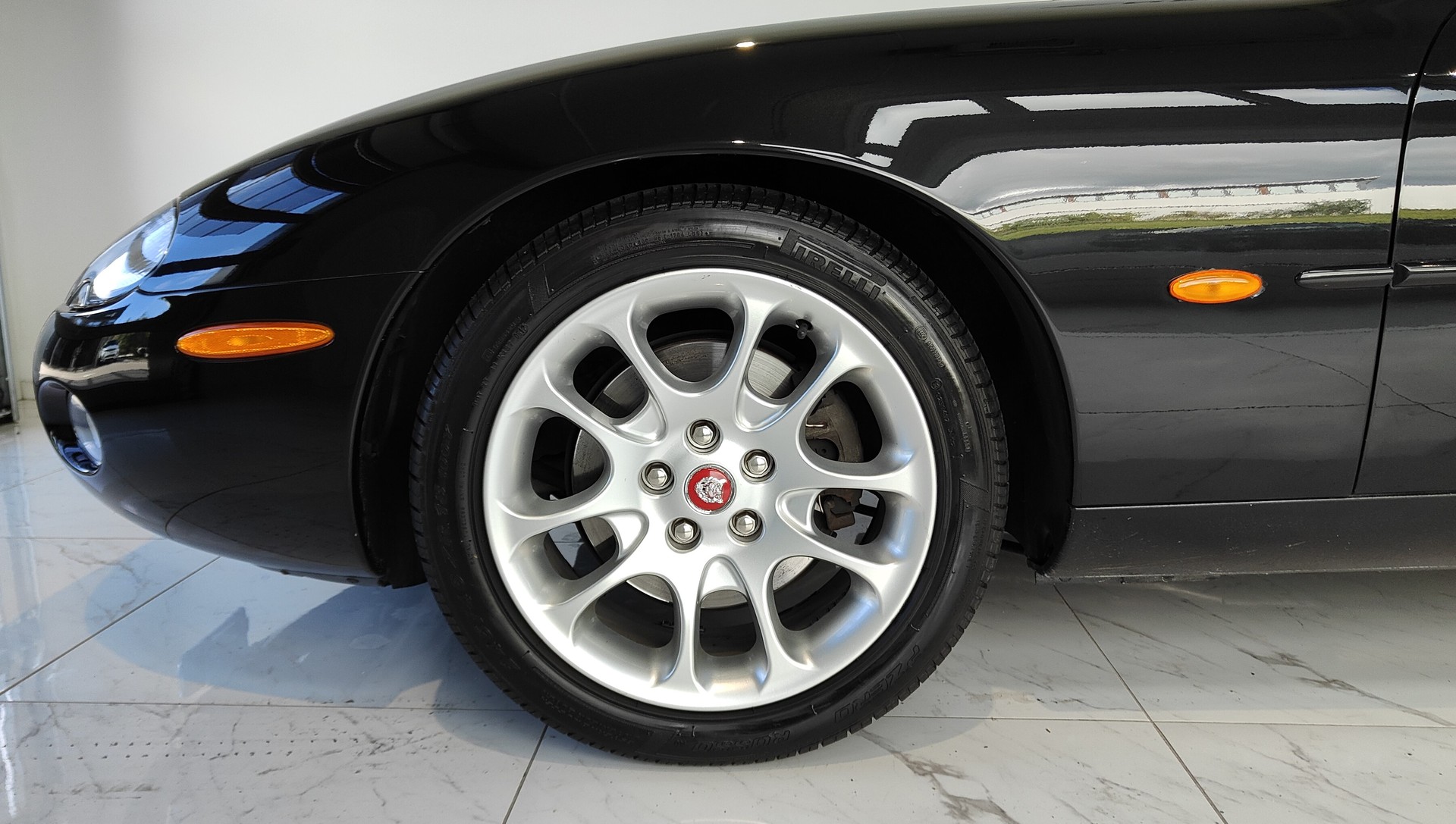 JAGUAR XKR S/C Convertible-image-9