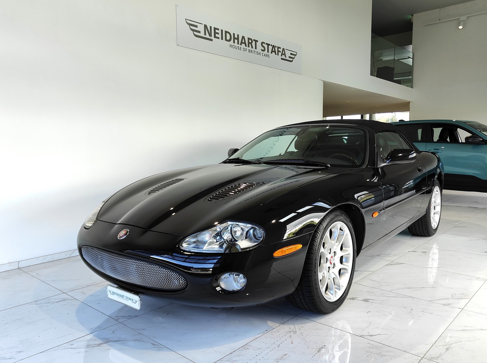 JAGUAR XKR S/C Convertible-image-1