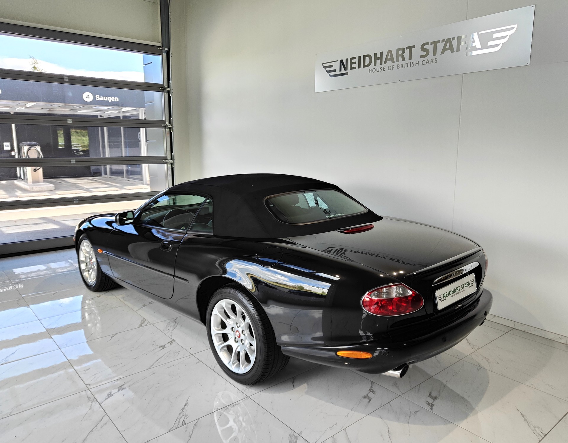 JAGUAR XKR S/C Convertible-image-2