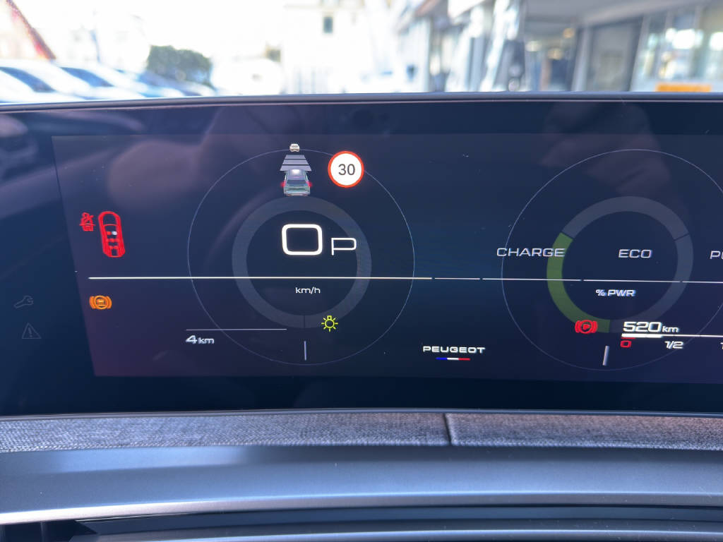 PEUGEOT 5008 1.2 Hybrid GT-image-5