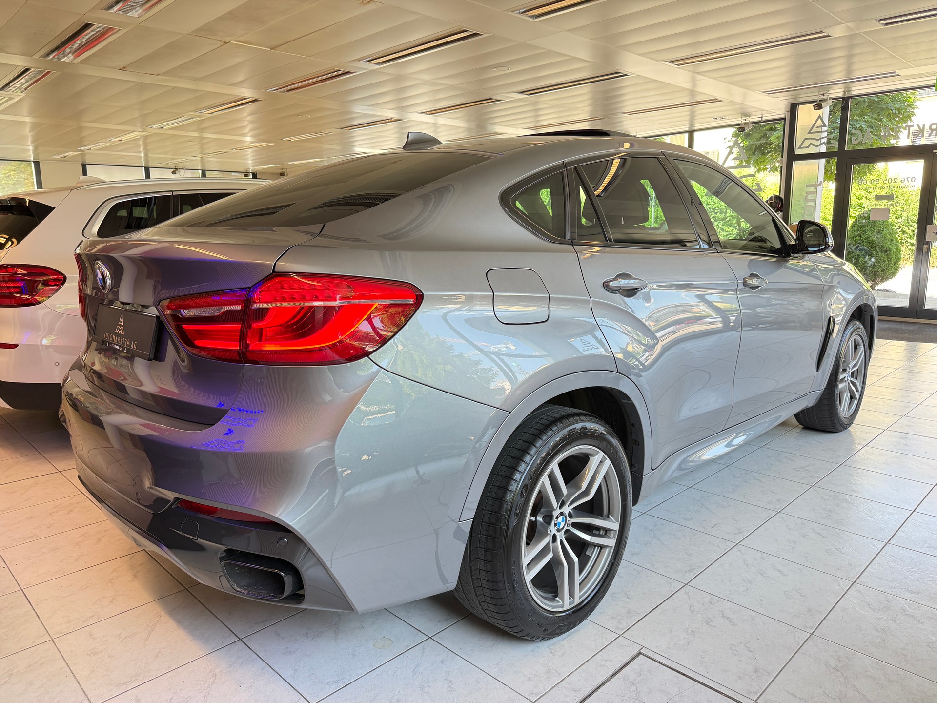 BMW X6 M50d-image-15