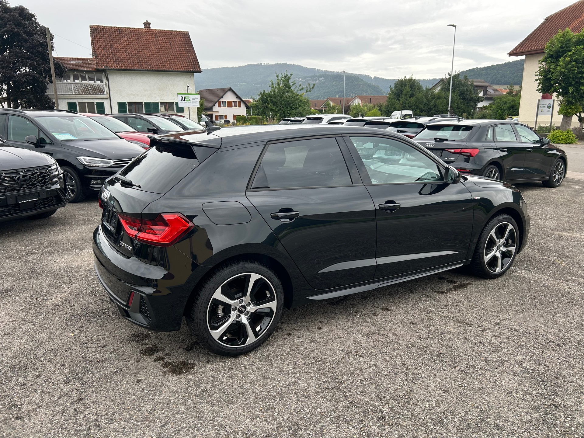 AUDI A1 Sportback 30 TFSI S Line S-tronic-image-4
