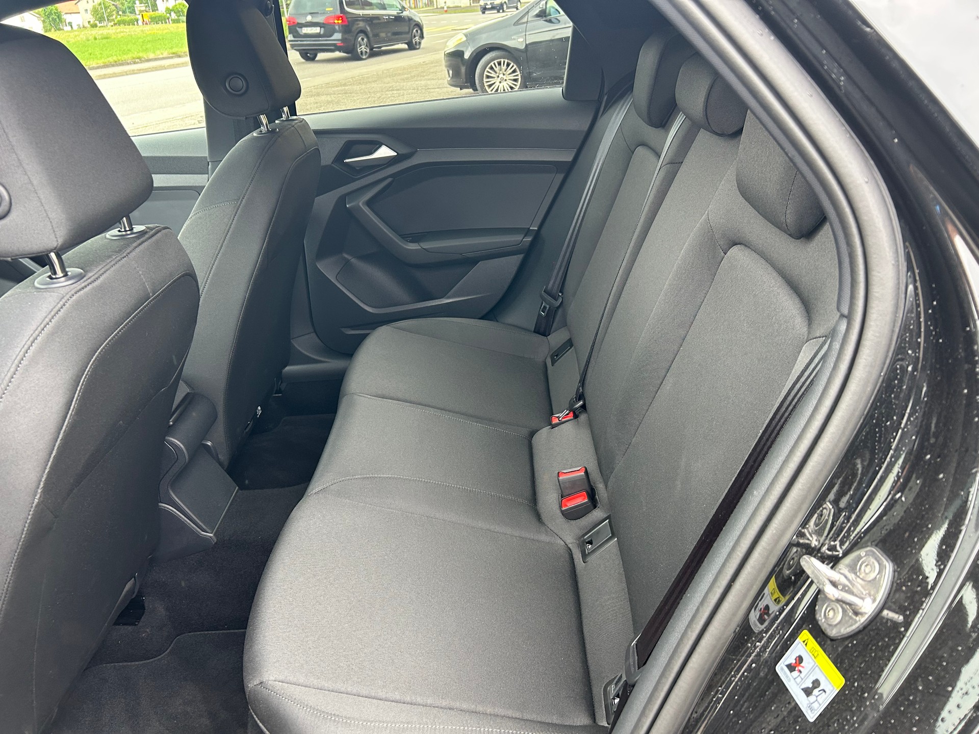AUDI A1 Sportback 30 TFSI S Line S-tronic-image-10