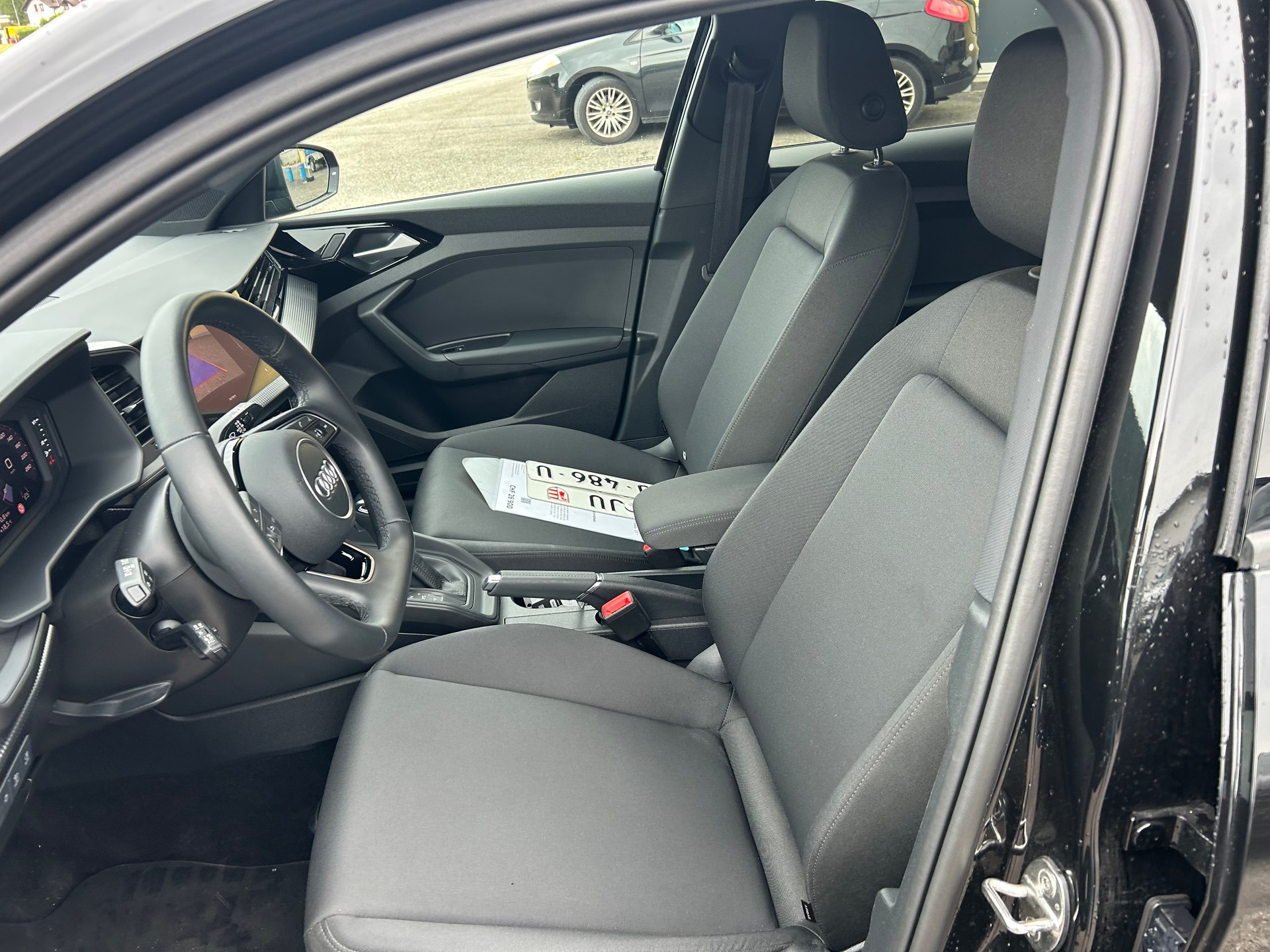 AUDI A1 Sportback 30 TFSI S Line S-tronic-image-9
