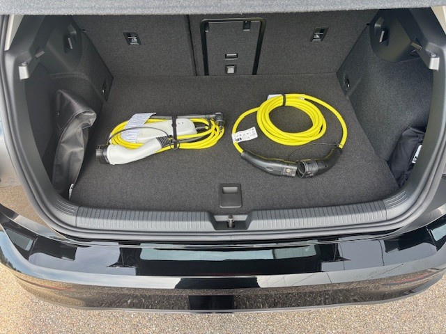 VW Golf 1.5 TSI PHEV Style-image-11