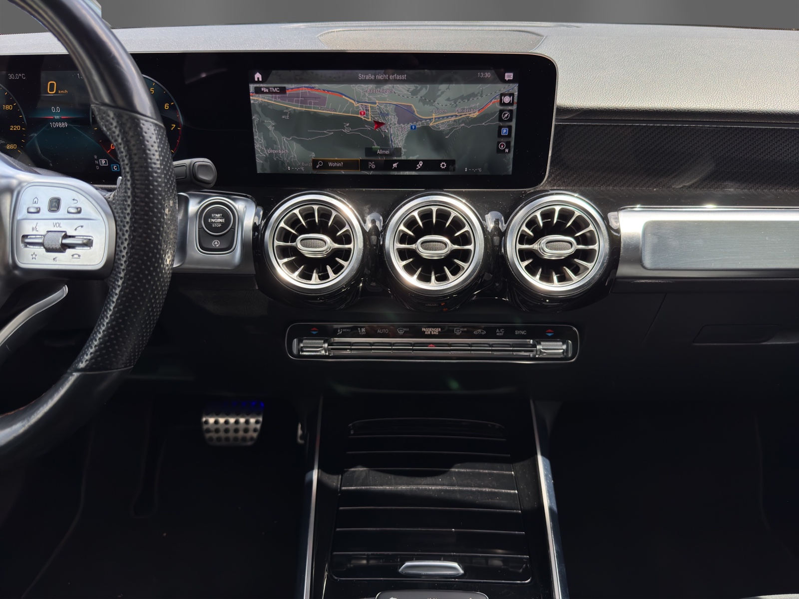 MERCEDES-BENZ GLB 250 AMG Line 4 MATIC-image-15