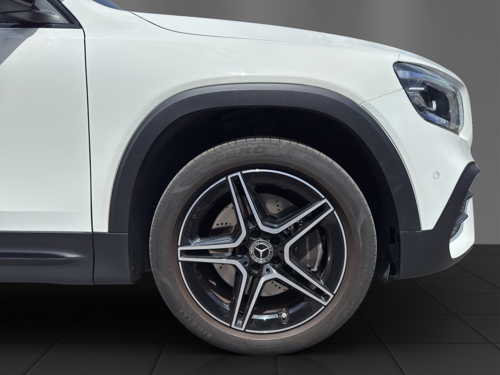 MERCEDES-BENZ GLB 250 AMG Line 4 MATIC-image-22