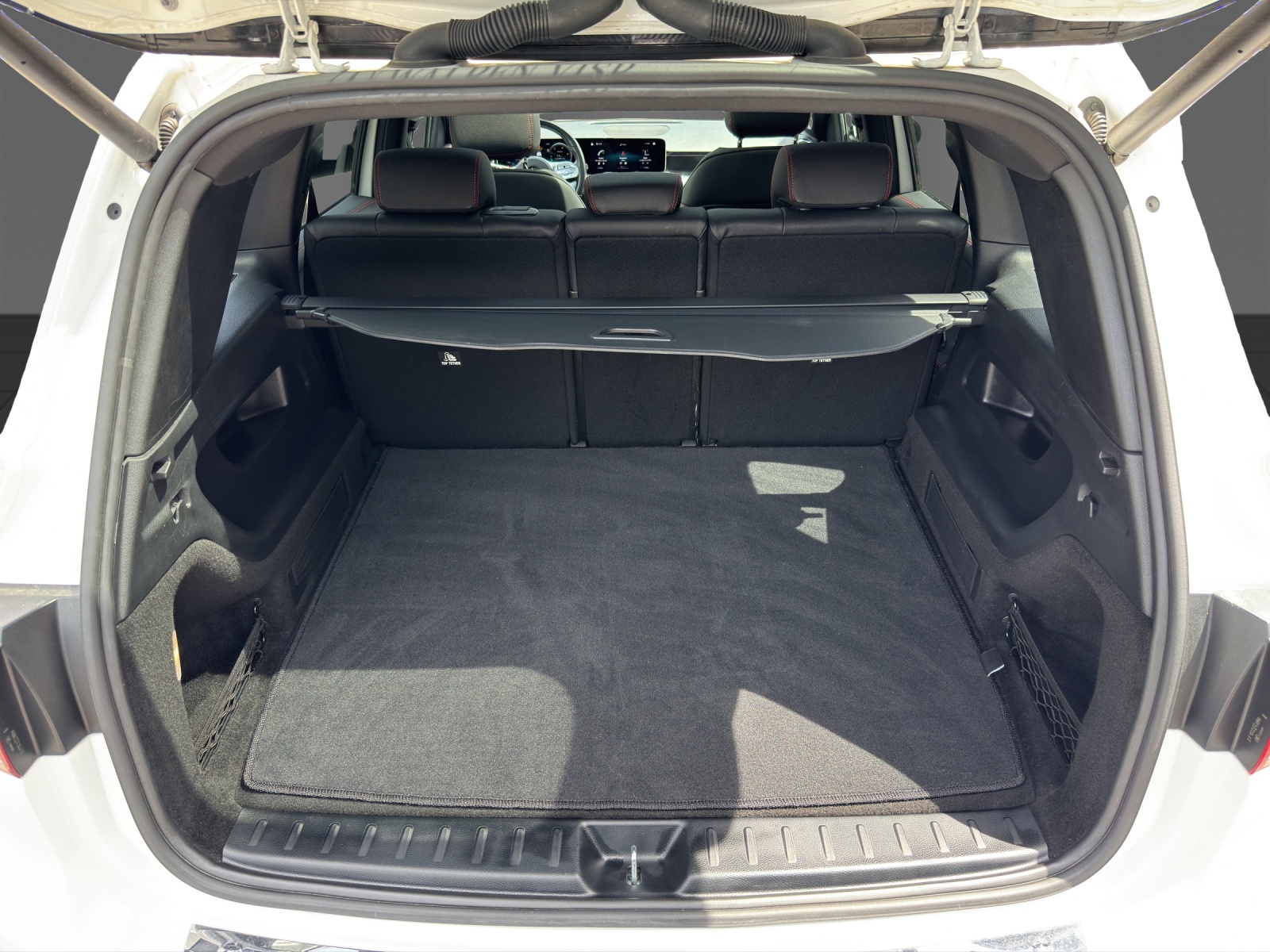 MERCEDES-BENZ GLB 250 AMG Line 4 MATIC-image-19