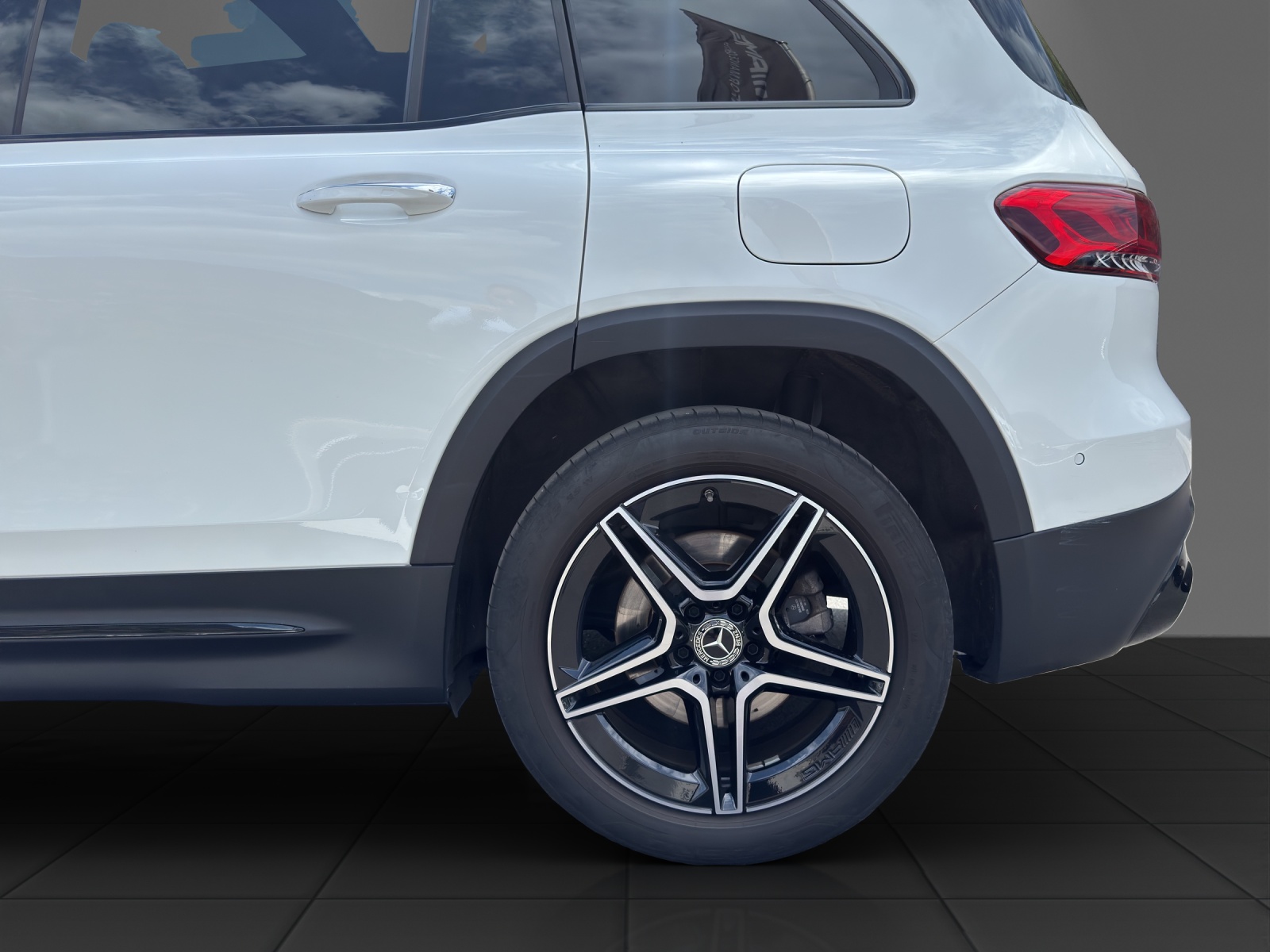 MERCEDES-BENZ GLB 250 AMG Line 4 MATIC-image-21