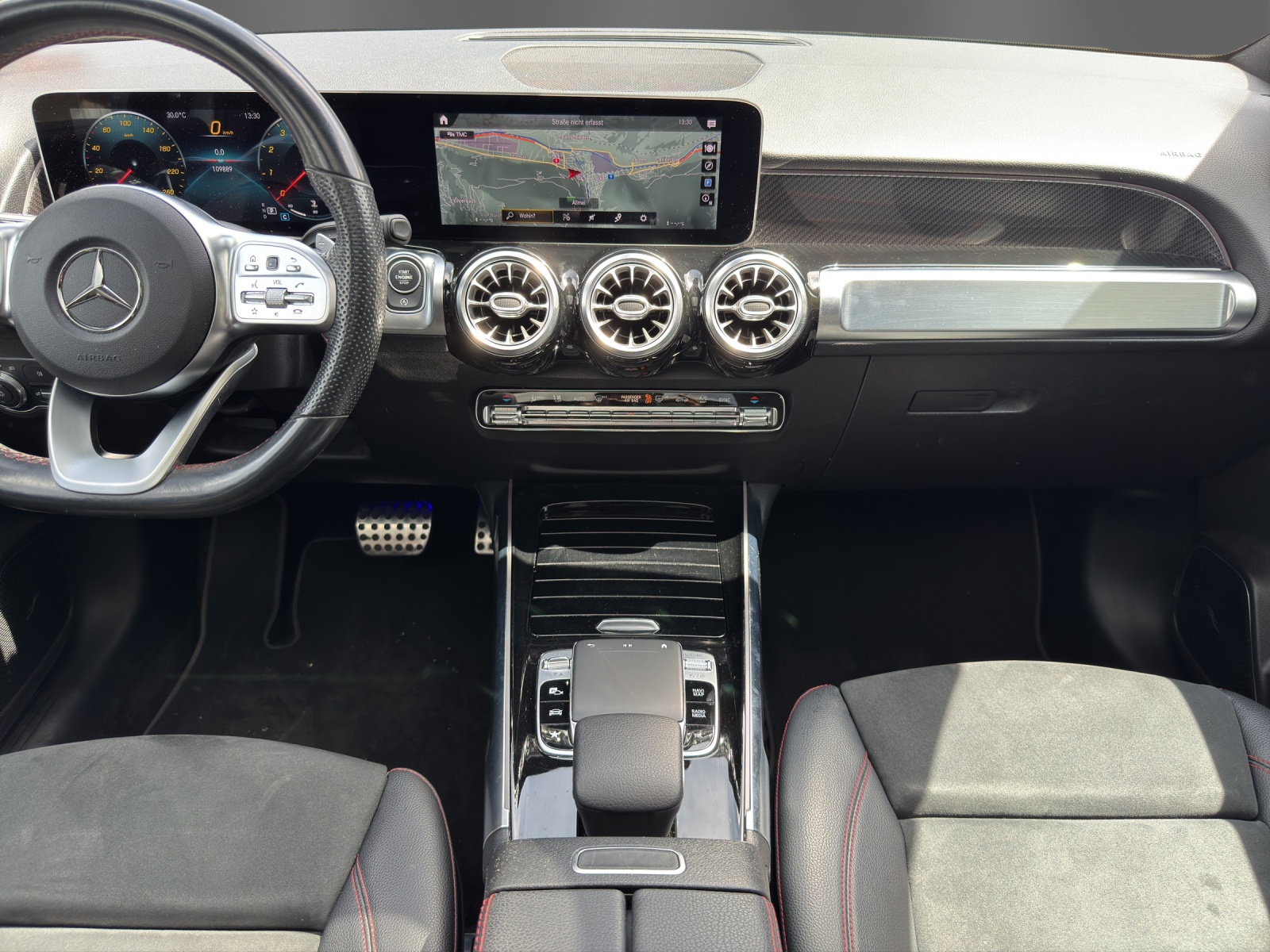 MERCEDES-BENZ GLB 250 AMG Line 4 MATIC-image-14
