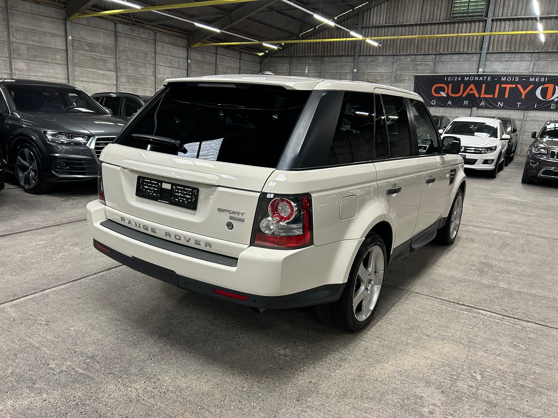 LAND ROVER Range Rover Sport 3.6 TDV8 Autobiography Automatic-image-3