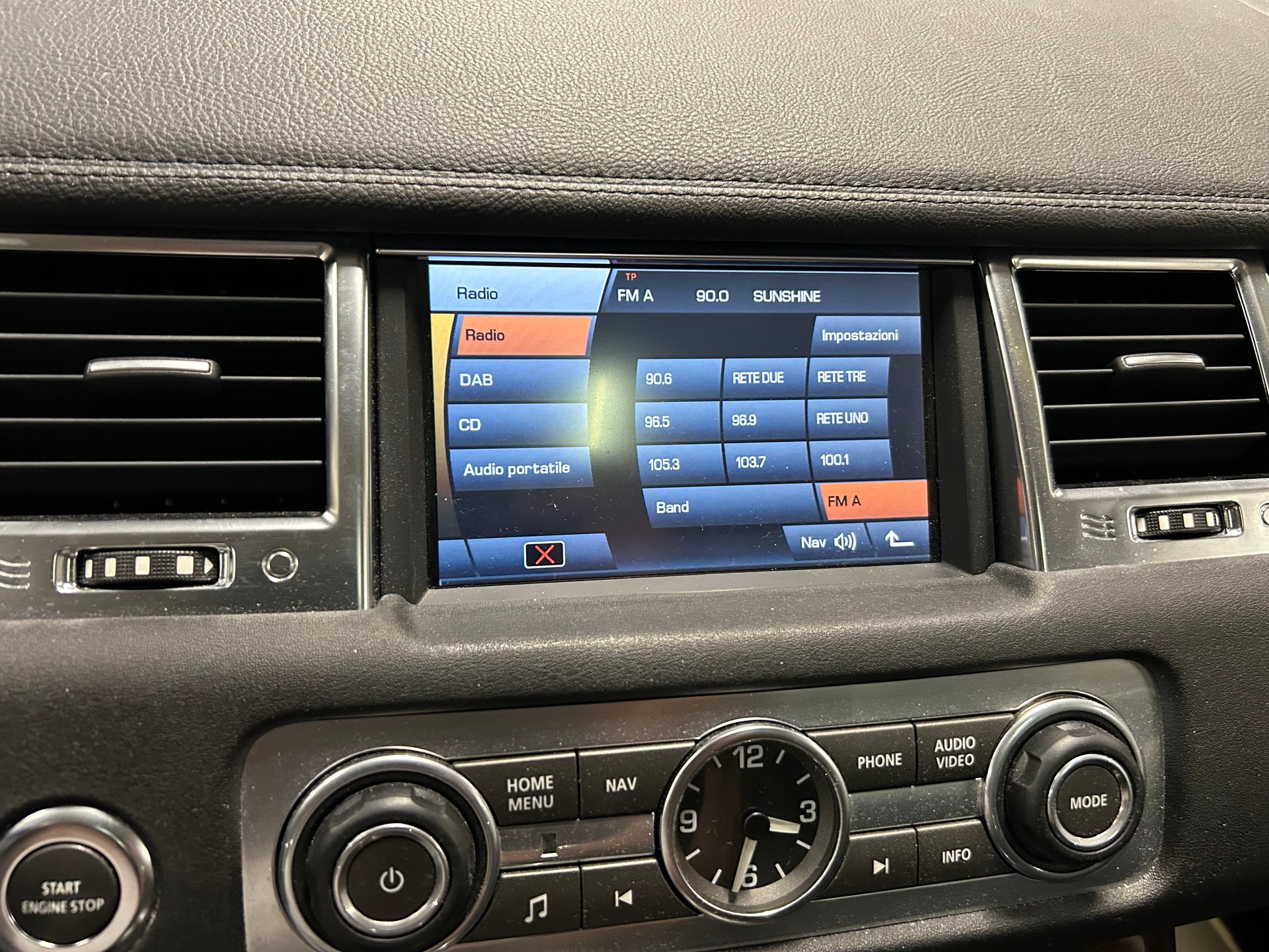 LAND ROVER Range Rover Sport 3.6 TDV8 Autobiography Automatic-image-12