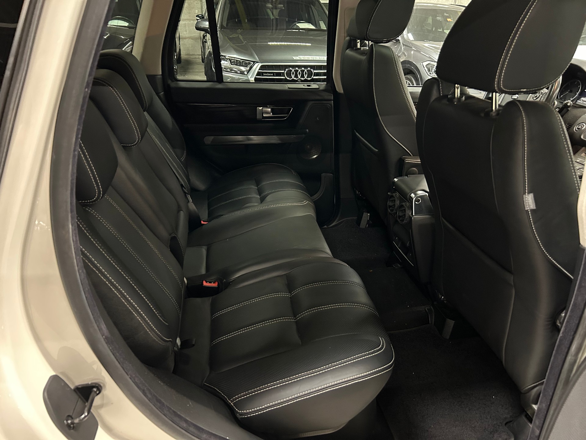 LAND ROVER Range Rover Sport 3.6 TDV8 Autobiography Automatic-image-10