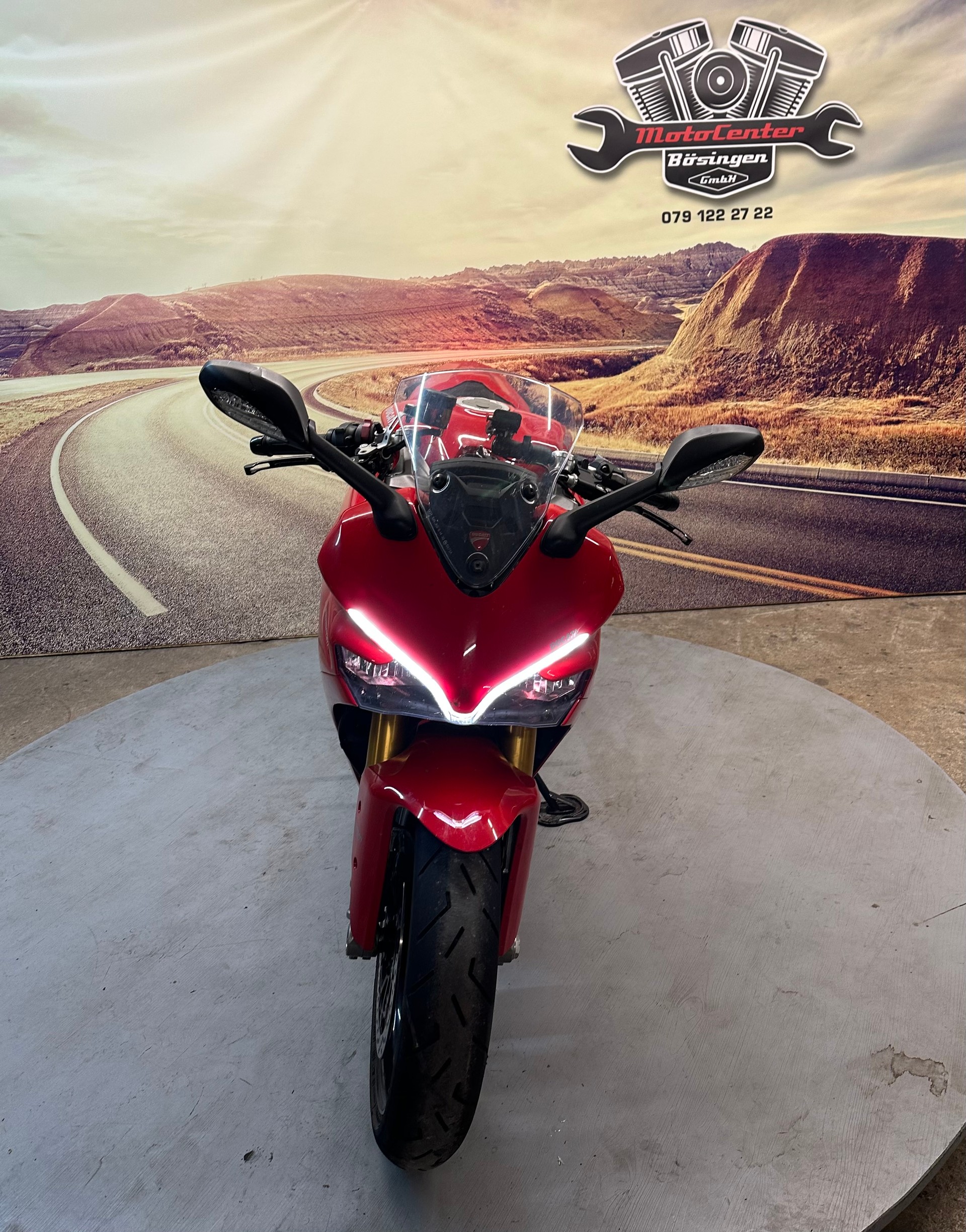 DUCATI 950 Supersport S-showroom-element-2