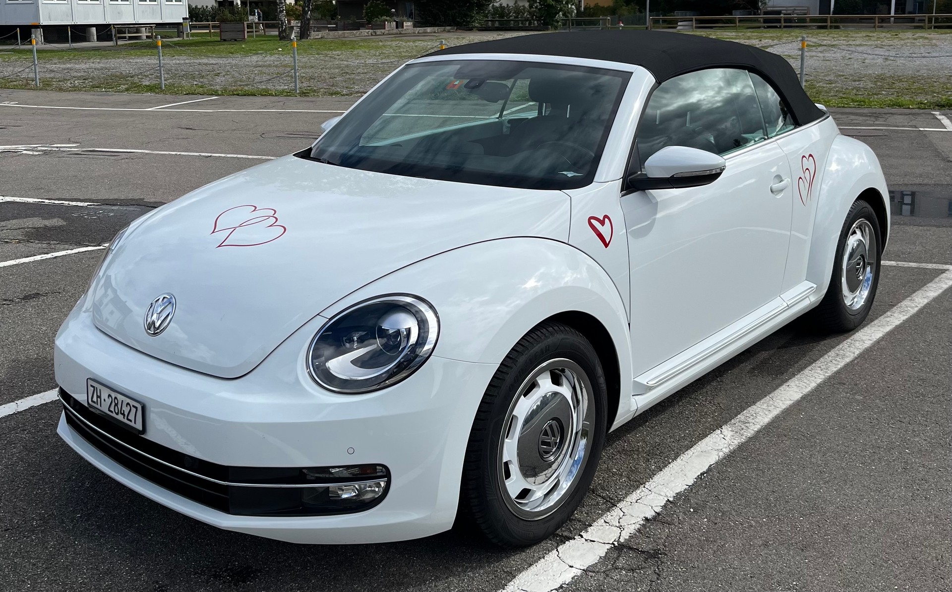 VW Beetle Cabrio 1.2 TSI BMT Design-image-0