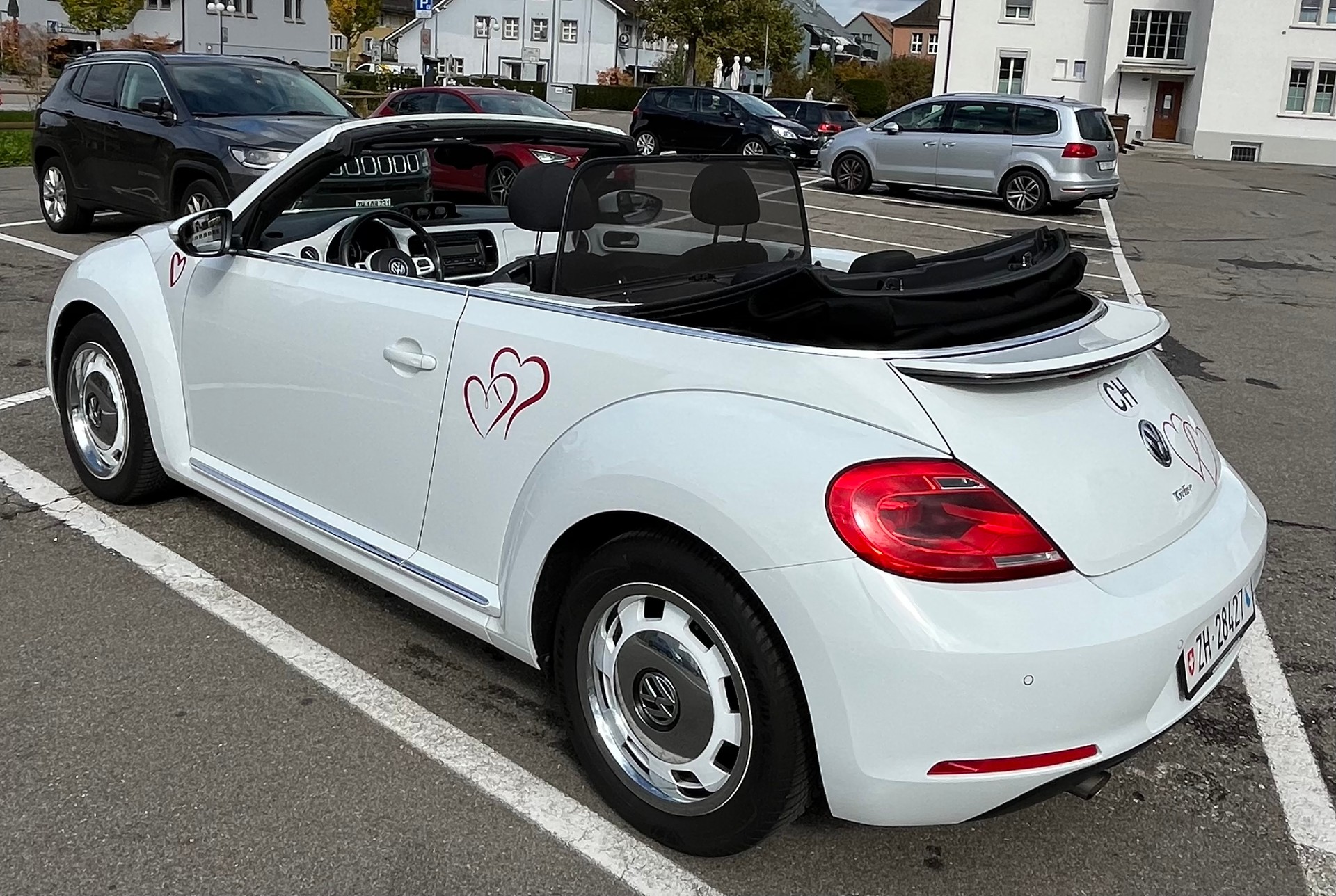 VW Beetle Cabrio 1.2 TSI BMT Design-image-4