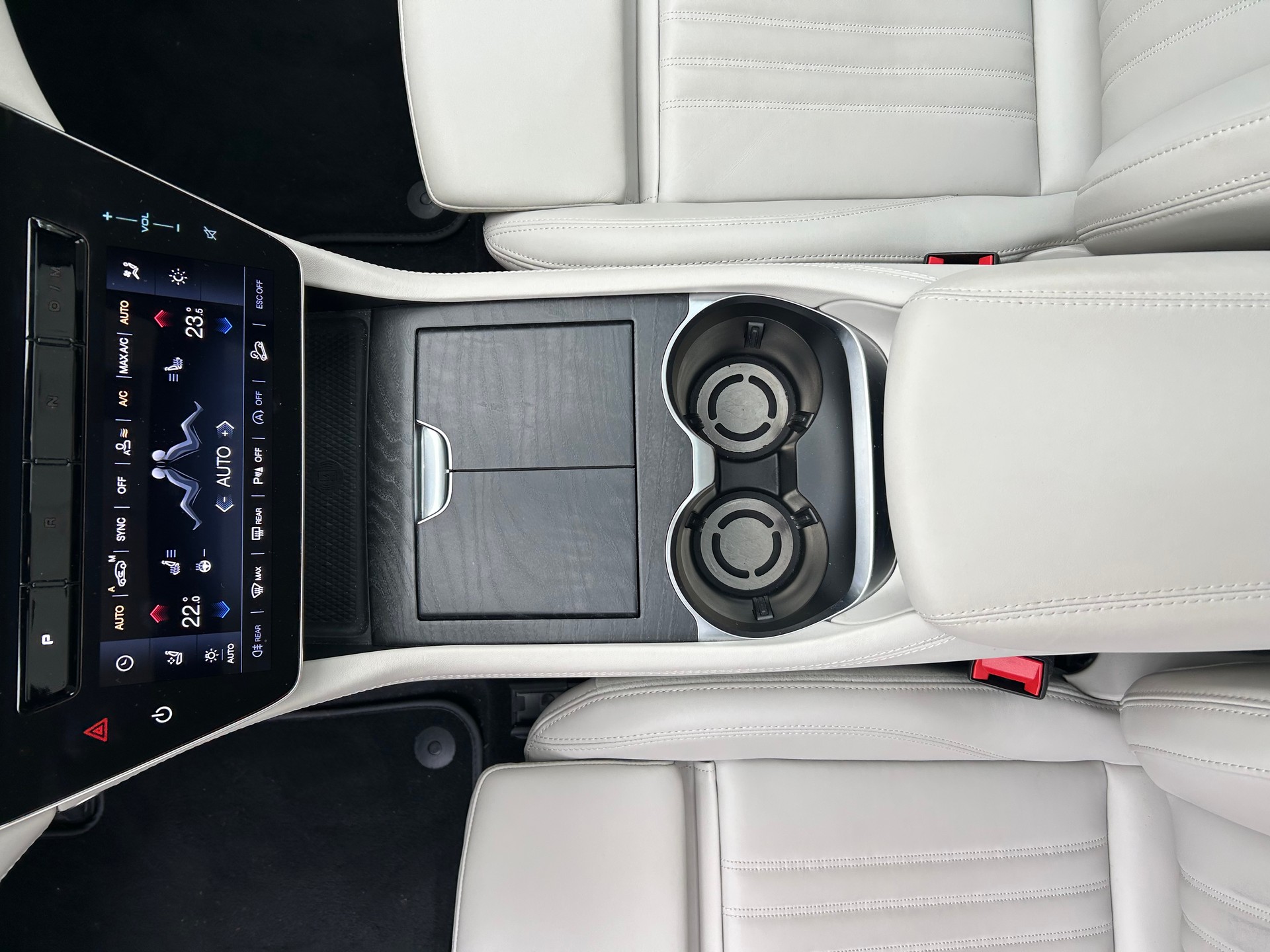 MASERATI Grecale 2.0 MHEV Modena Hybrid Automatica-image-14