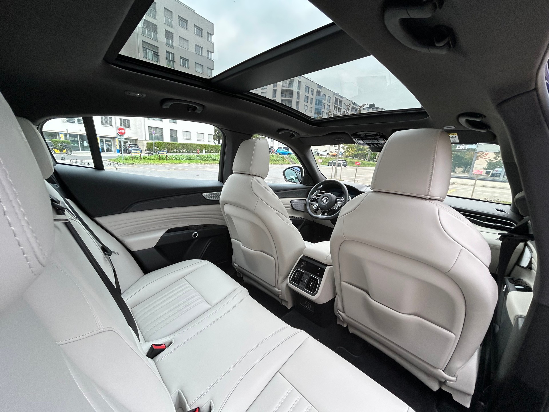 MASERATI Grecale 2.0 MHEV Modena Hybrid Automatica-image-19