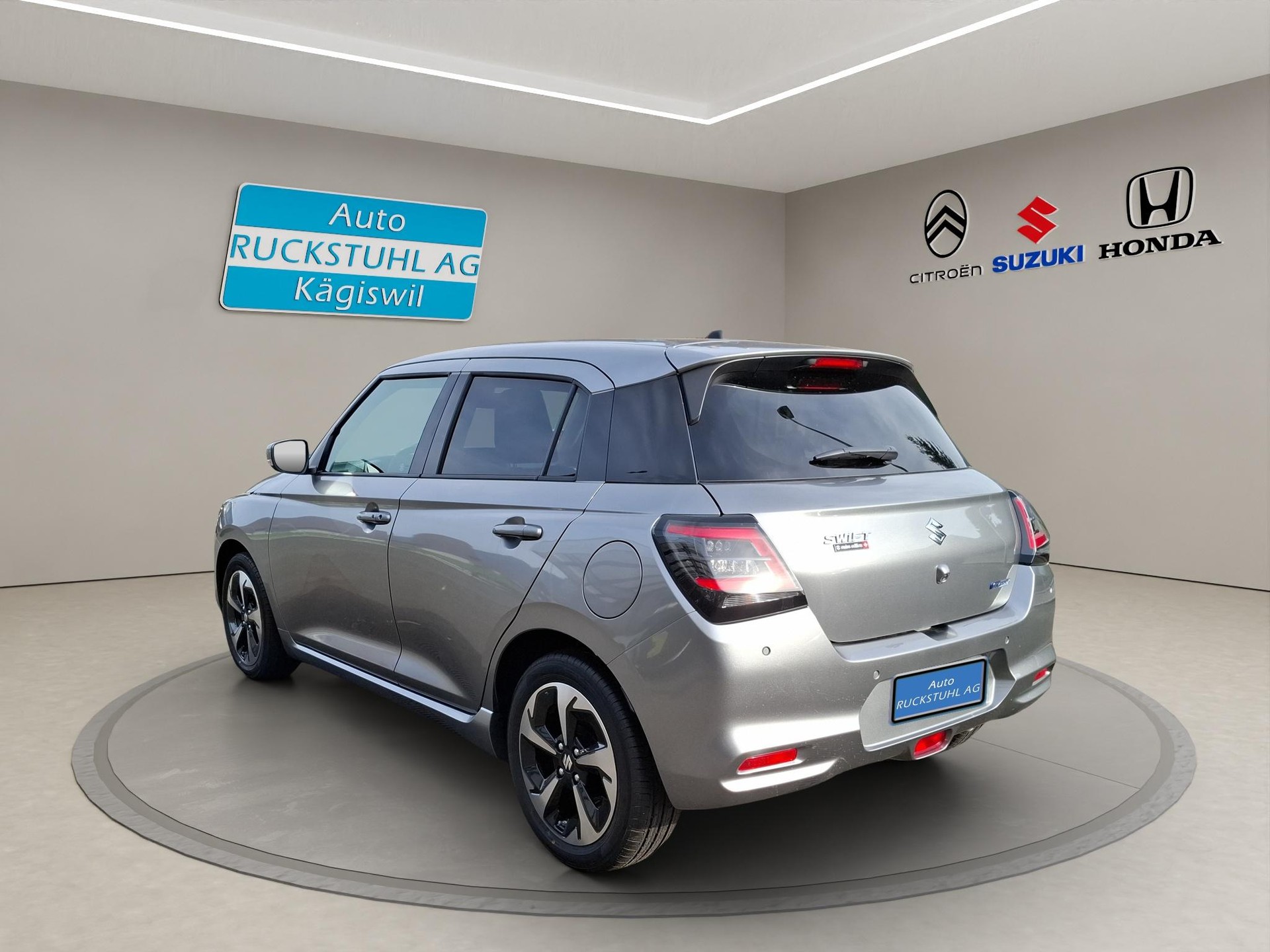 SUZUKI Swift 1.2 Compact Top Hybrid-image-3