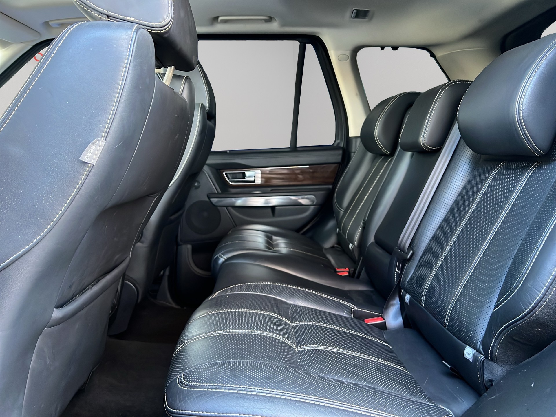 LAND ROVER Range Rover Sport 3.0 TDV6 HSE Automatic-image-4