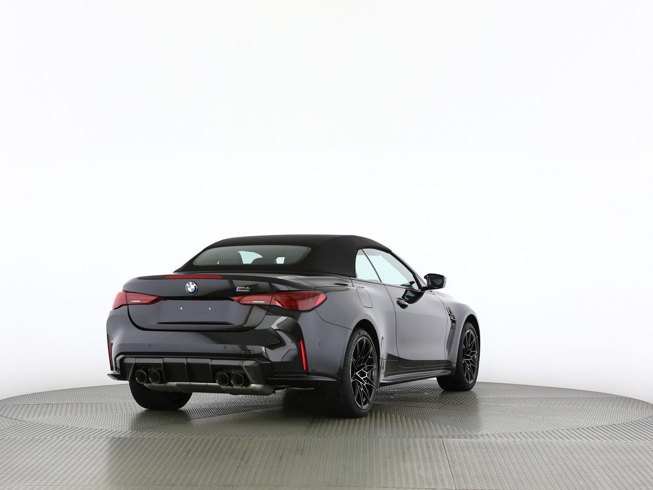 BMW M4 Cabrio Competition M xDrive-image-12