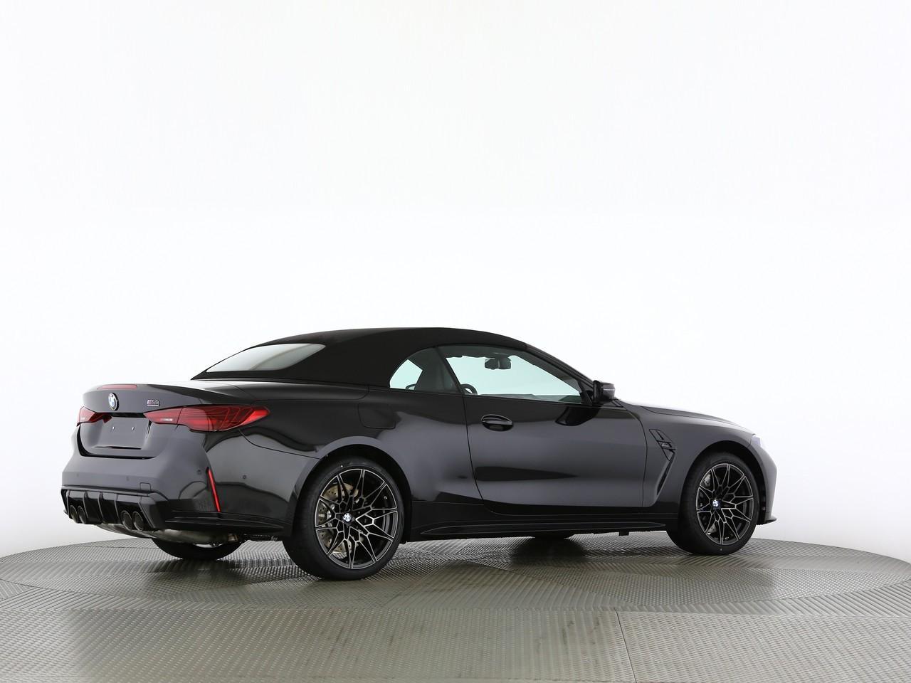 BMW M4 Cabrio Competition M xDrive-image-14